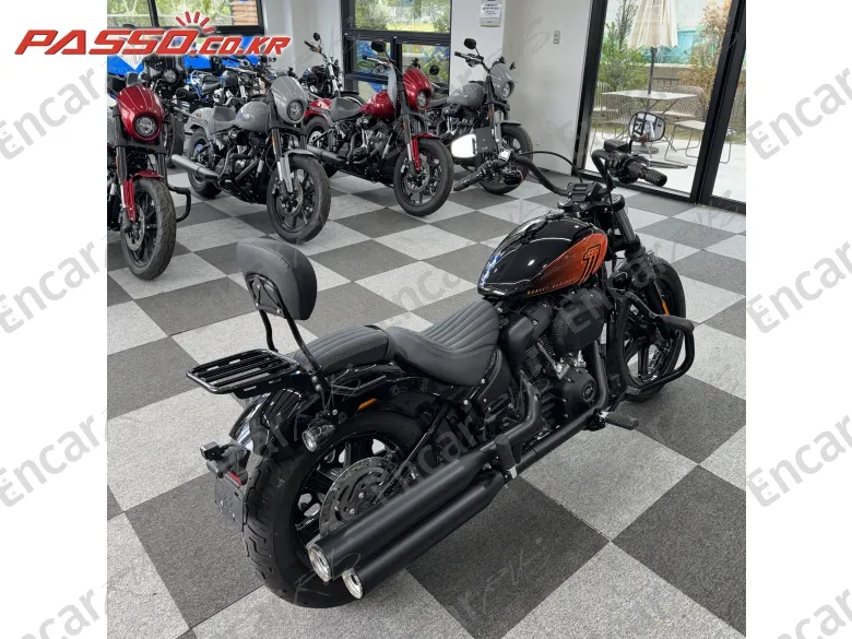 Harley-Davidson Street Bob 114 - фото 2