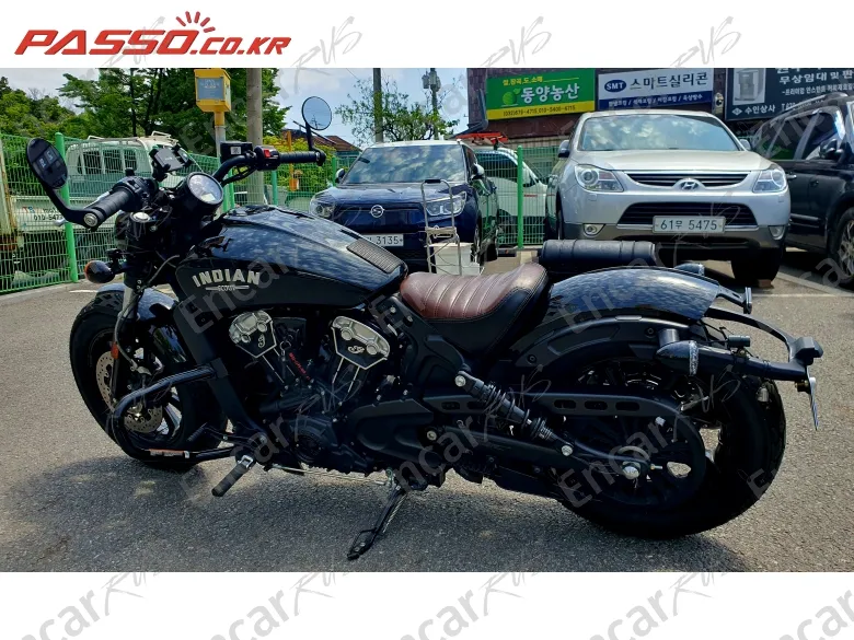 Indian Scout Bobber - фото 1