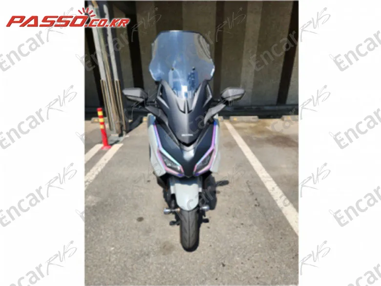 Honda Forza 350 - фото 4