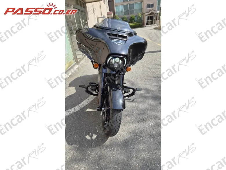 Harley-Davidson Flhxs Street Glide Special - фото 2