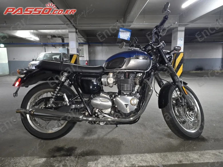 Triumph Bonneville T120 - фото 0
