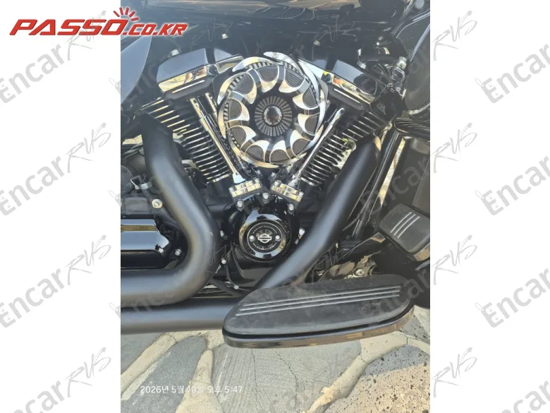 Harley-Davidson Flhxs Street Glide Special - фото 4