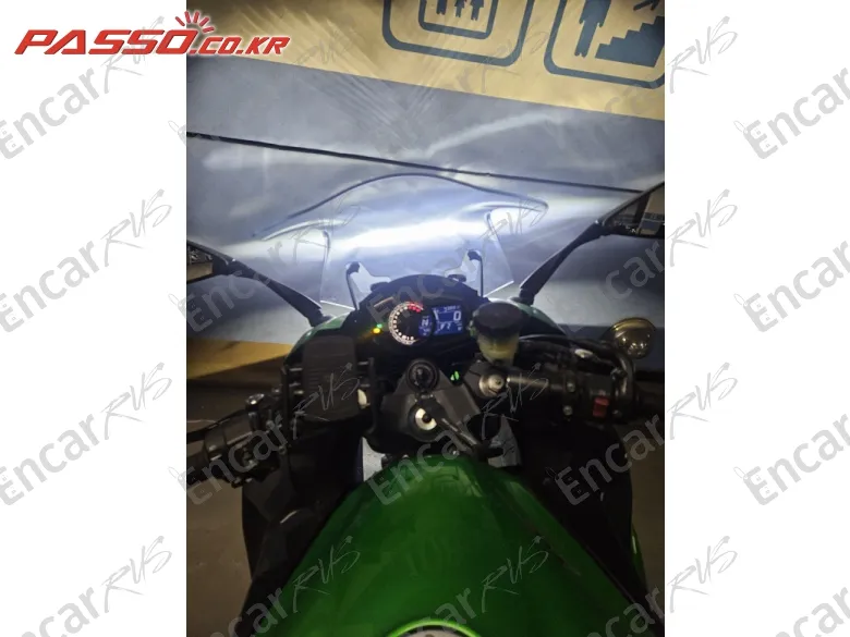 Kawasaki Z 1000 Sx - фото 4