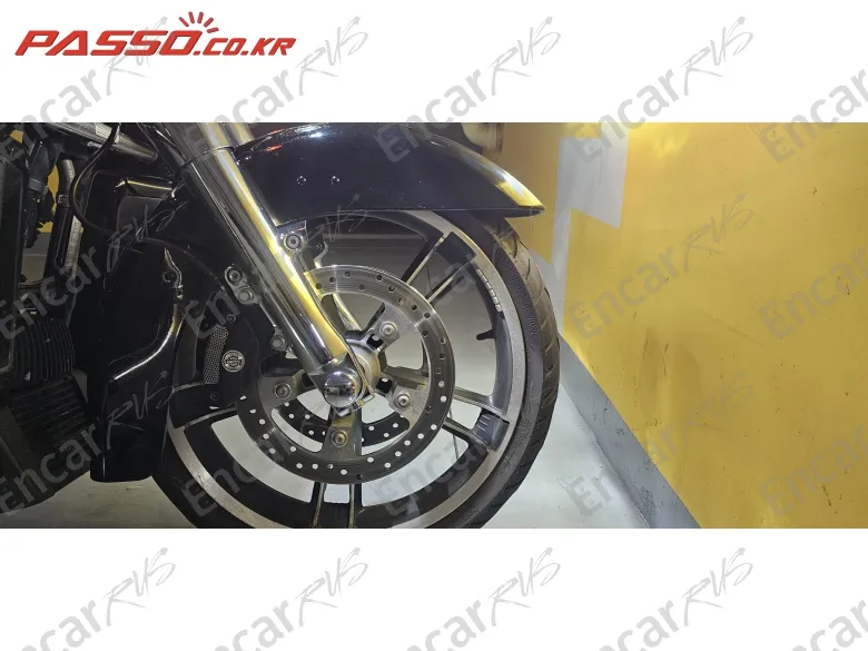 Harley-Davidson Flhxs Street Glide Special - фото 5
