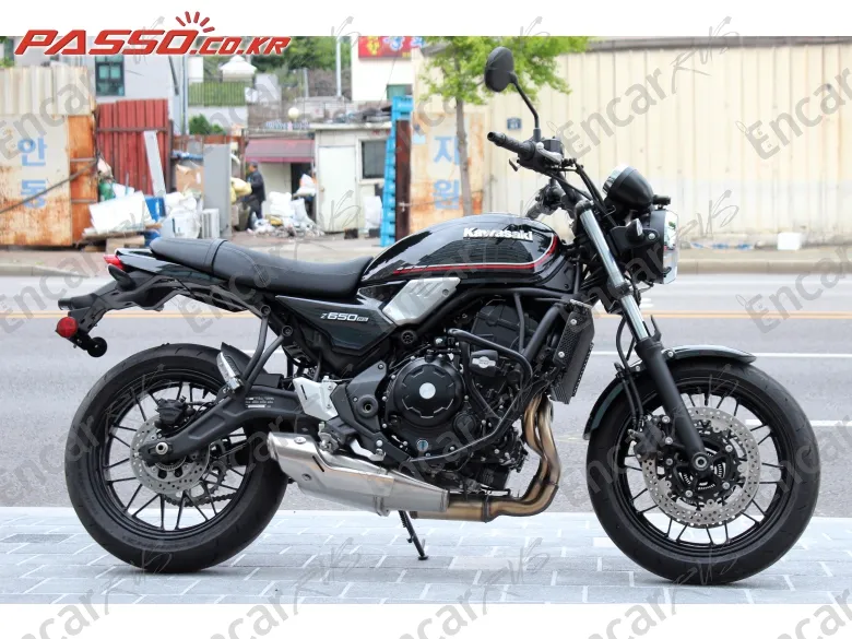 Kawasaki Z 650 Rs Abs - фото 3