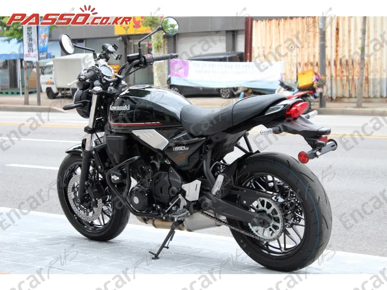 Kawasaki Z 650 Rs Abs - фото 5