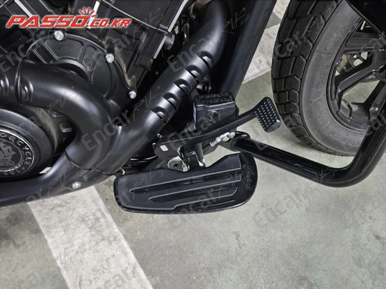 INDIAN SCOUT BOBBER LIMITED - фото 5