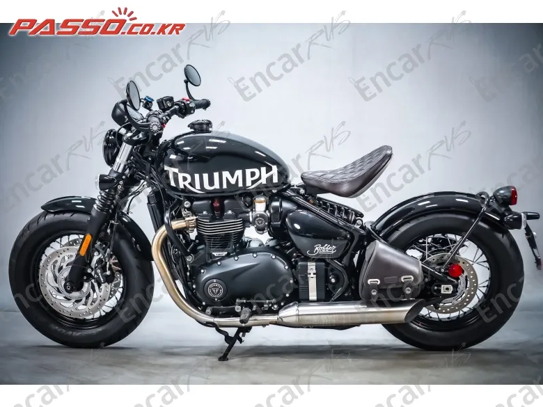 Triumph Bonneville Bobber - фото 1
