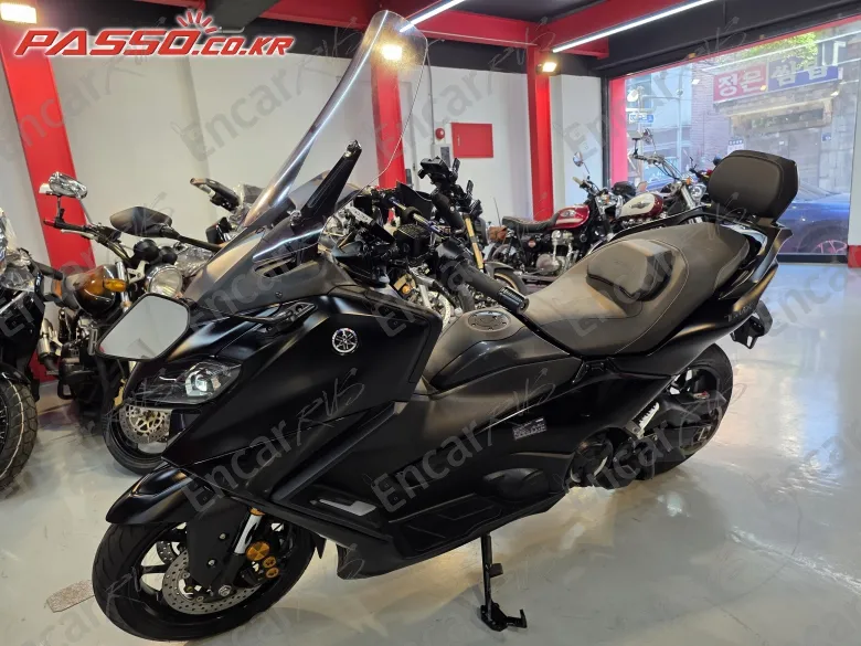 Yamaha T Max 560 - фото 1