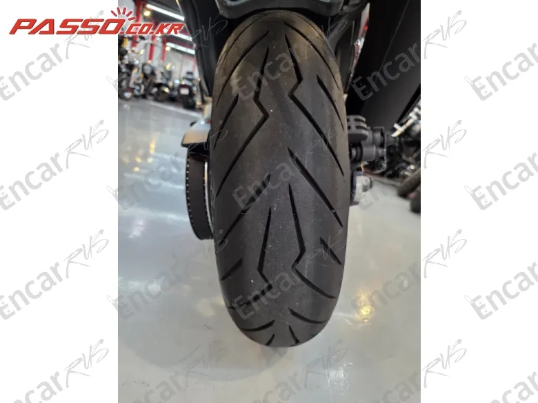 Yamaha T Max 560 - фото 5