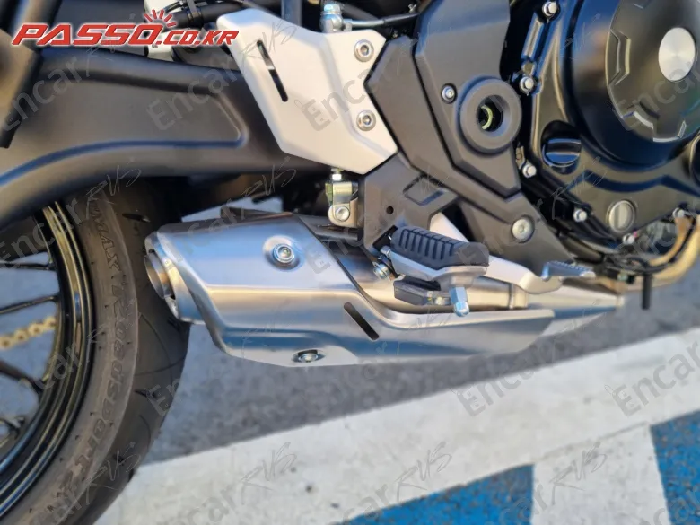 Kawasaki Z 650 Rs Abs - фото 6