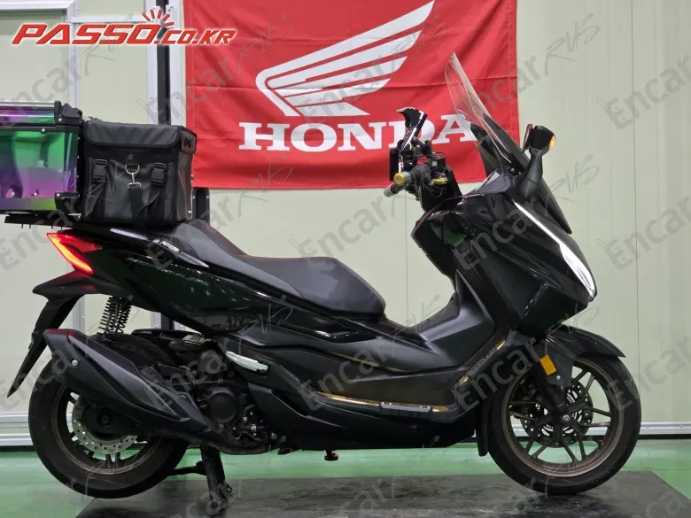 Honda Forza 350 - фото 0