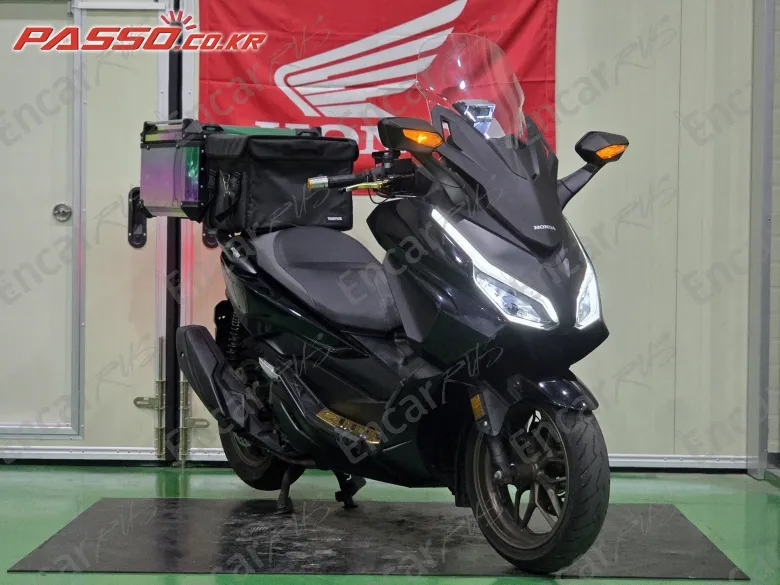 Honda Forza 350 - фото 5
