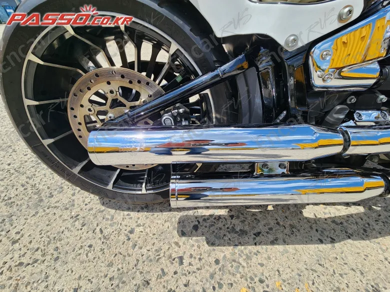 Harley-Davidson Breakout 117 - фото 5