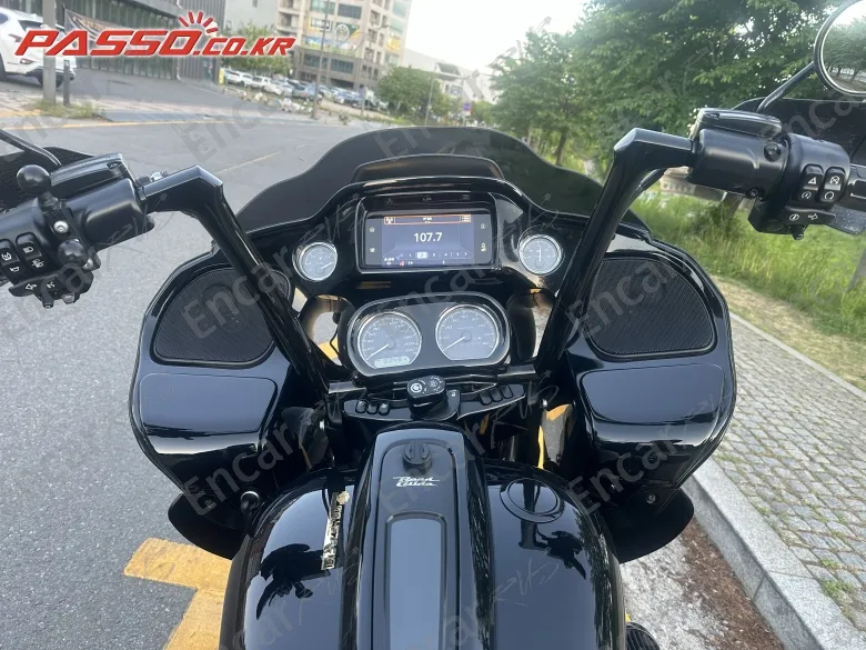 Harley-Davidson Road Glide St - фото 3