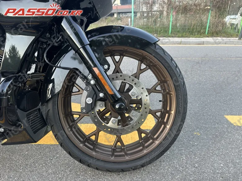 Harley-Davidson Road Glide St - фото 5
