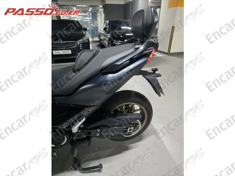 Yamaha T Max 560 - фото 4