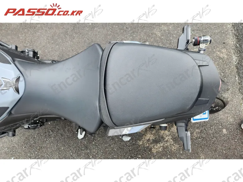 SUZUKI GSX S 1000 - фото 2