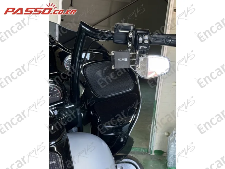 Harley-Davidson Fltr - фото 3
