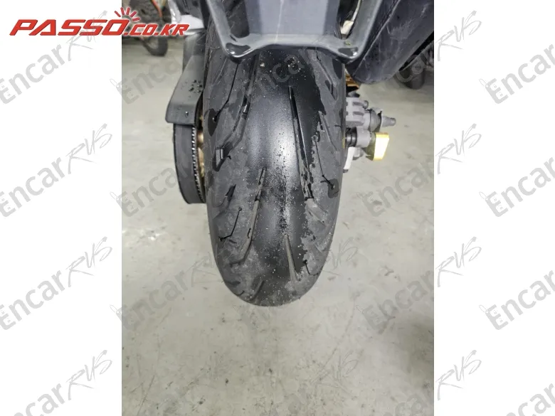 Yamaha T Max 560 - фото 6