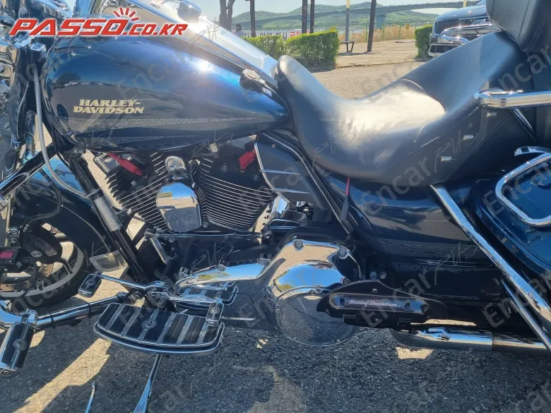 Harley-Davidson Flhr - фото 4
