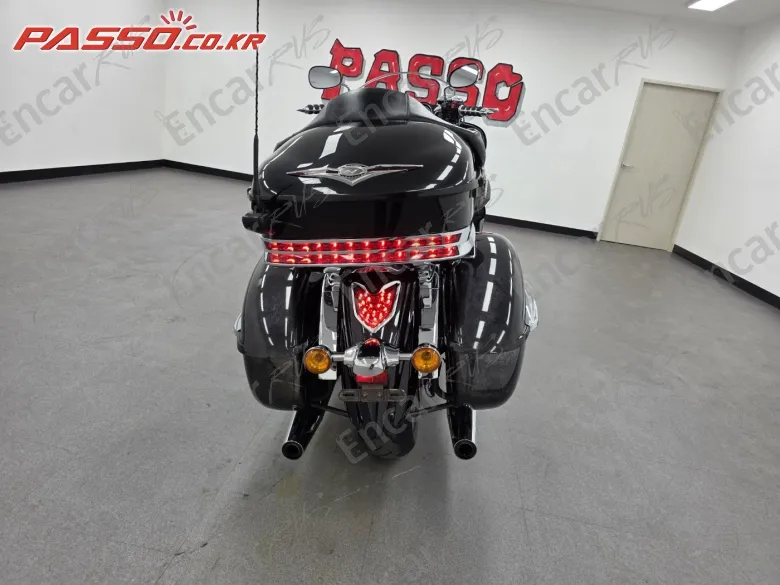 Kawasaki Vulcan 1700 Voyager Abs - фото 2