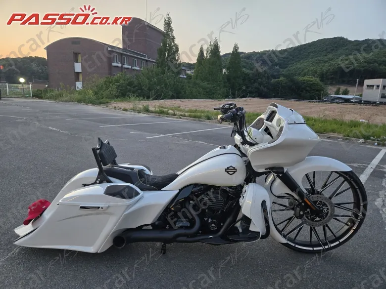 HARLEY-DAVIDSON FLTRX - фото 0