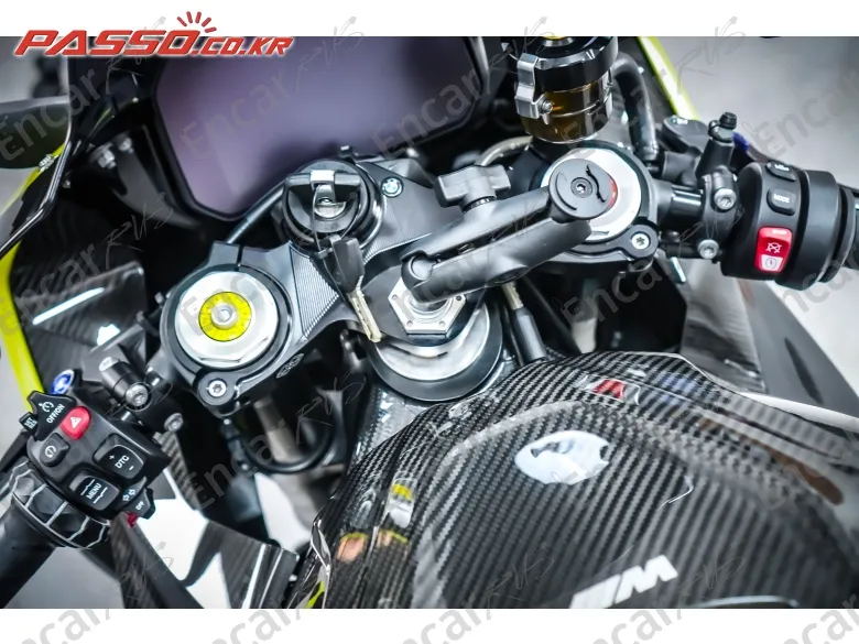 BMW M 1000 RR - фото 3