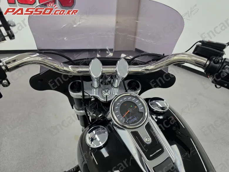 HARLEY-DAVIDSON SPORT GLIDE - фото 3