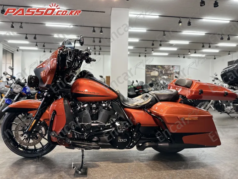 Harley-Davidson Flhxs Street Glide Special - фото 1