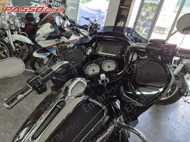 Harley-Davidson Fltr - фото 3