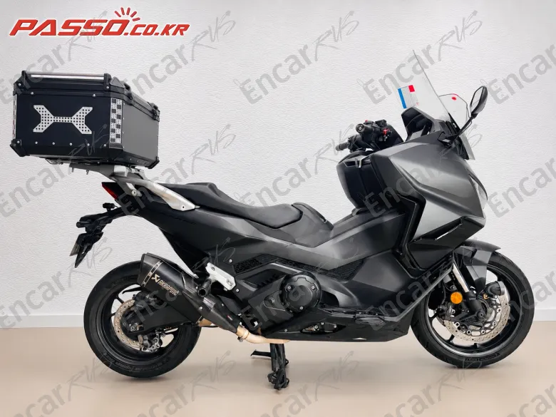 Honda Forza 750 - фото 0