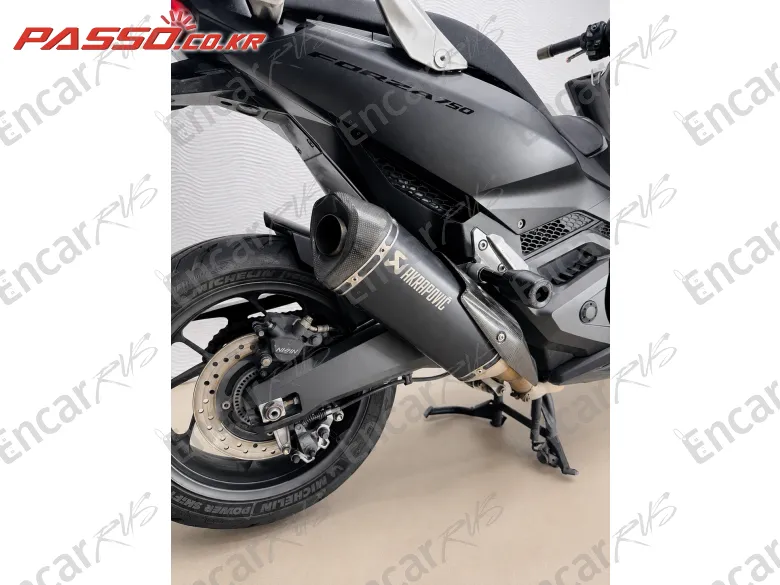 Honda Forza 750 - фото 6