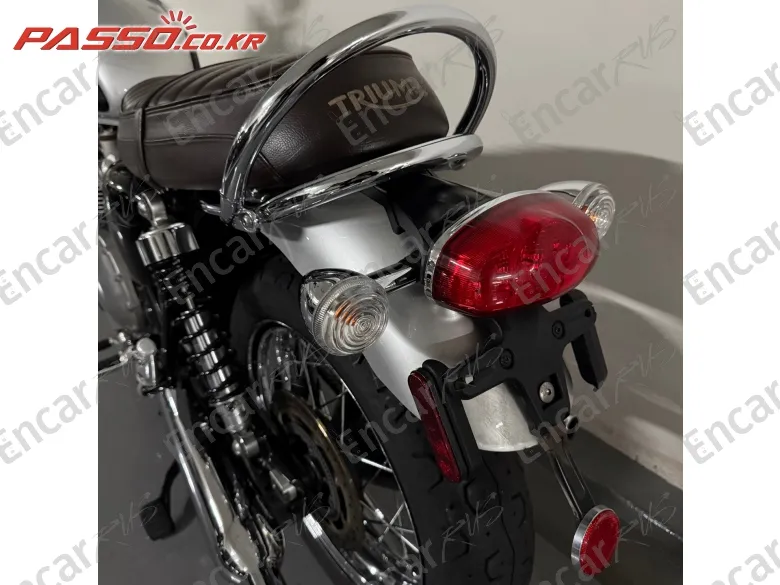 Triumph Bonneville T120 - фото 2