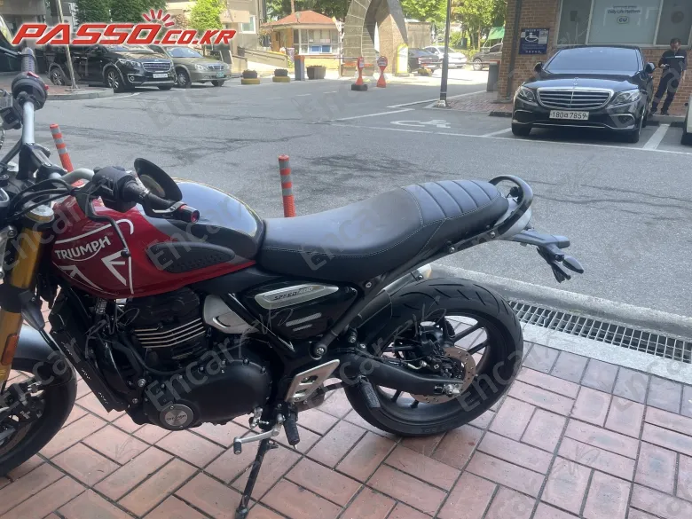 Triumph Speed 400 - фото 4