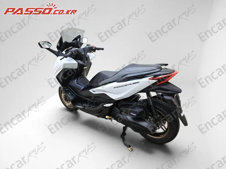 Honda Forza 350 - фото 3