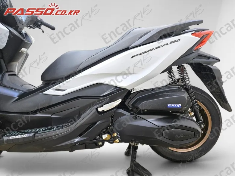 Honda Forza 350 - фото 4