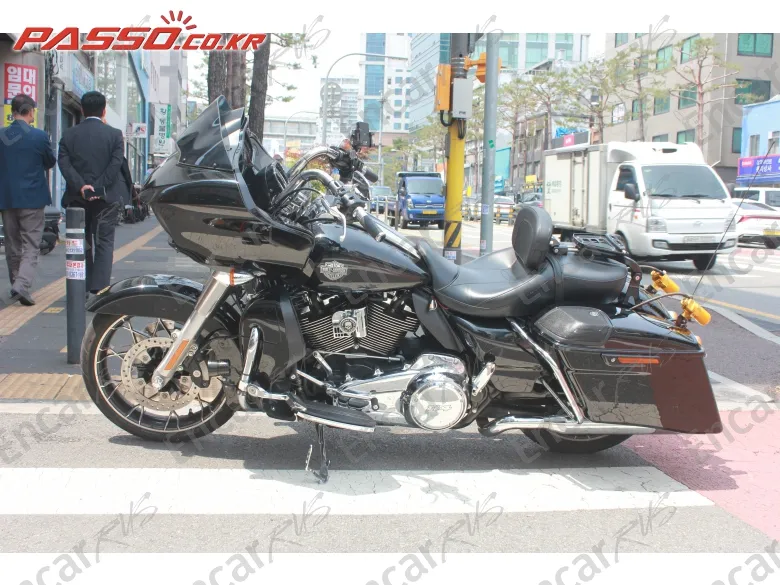 Harley-Davidson Flhx - фото 1