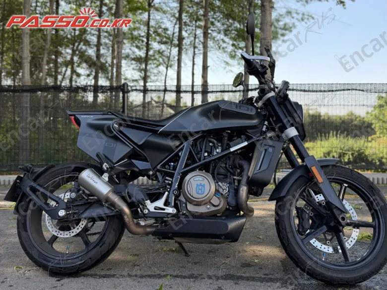 HUSQVARNA SVARTPILEN 701 - фото 0