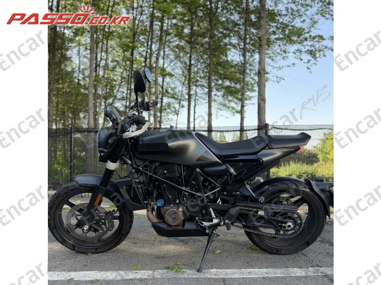 HUSQVARNA SVARTPILEN 701 - фото 1