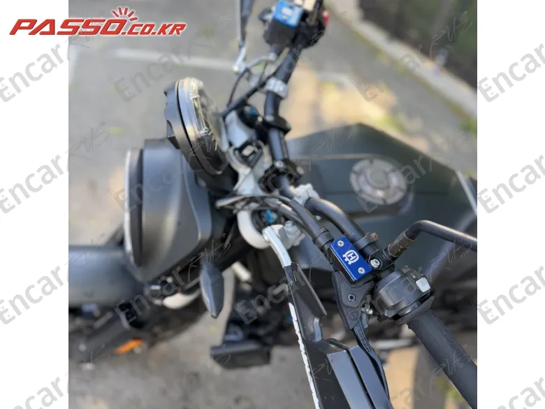 HUSQVARNA SVARTPILEN 701 - фото 3