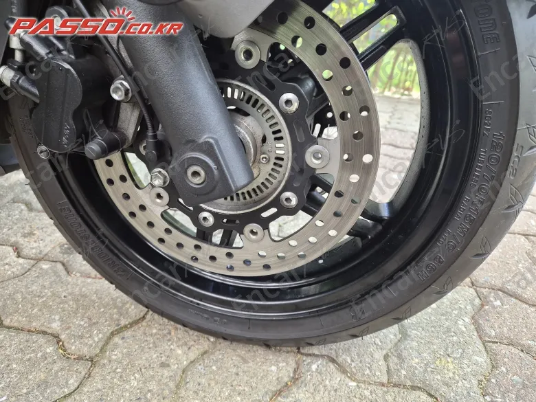 SUZUKI BURGMAN 650 EXECUTIVE - фото 5