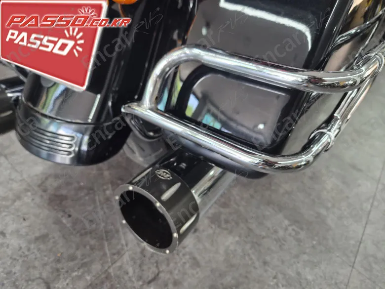 HARLEY-DAVIDSON FLHX - фото 6