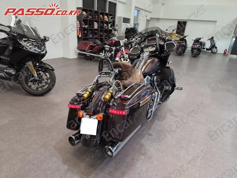 HARLEY-DAVIDSON FLTR - фото 4