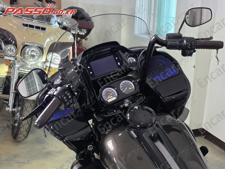 HARLEY-DAVIDSON ROAD GLIDE LIMITED - фото 3