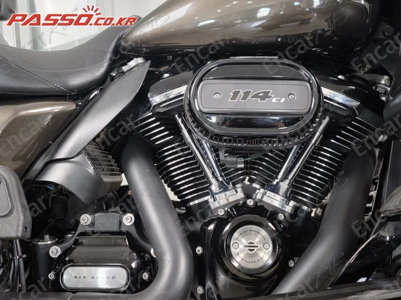 HARLEY-DAVIDSON ROAD GLIDE LIMITED - фото 4
