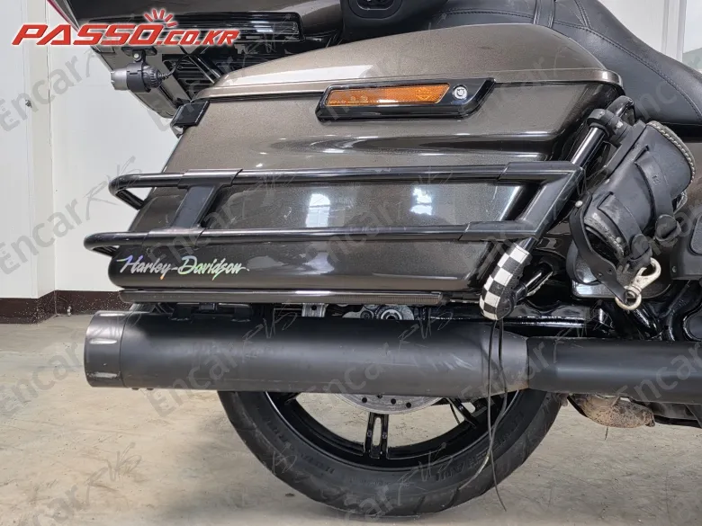 HARLEY-DAVIDSON ROAD GLIDE LIMITED - фото 6