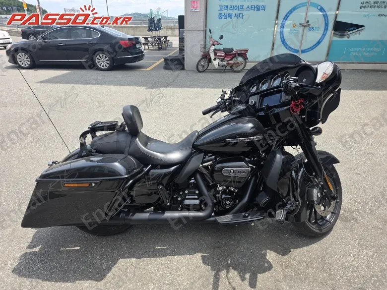 Harley-Davidson Flhx - фото 0