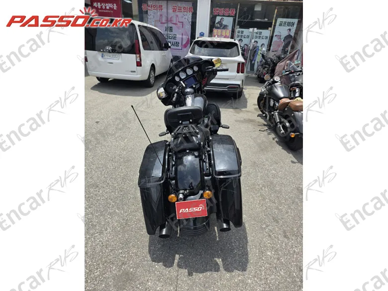 Harley-Davidson Flhx - фото 2