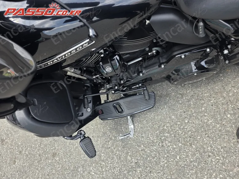 Harley-Davidson Flhx - фото 5